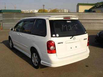 2002 Mazda MPV Pictures