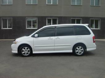 2002 Mazda MPV Pictures