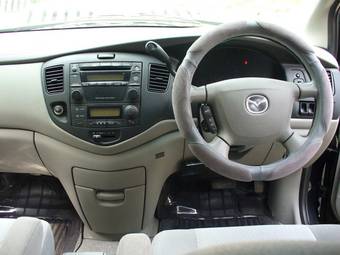 2002 Mazda MPV Photos