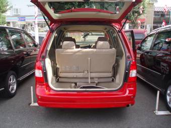 2002 Mazda MPV Photos