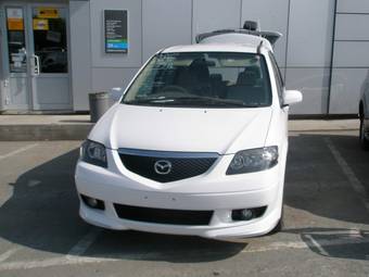 2002 Mazda MPV Photos