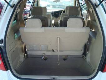 2002 Mazda MPV Pics