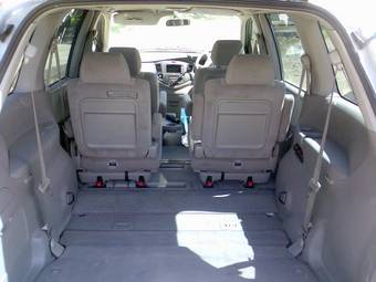 2002 Mazda MPV Photos