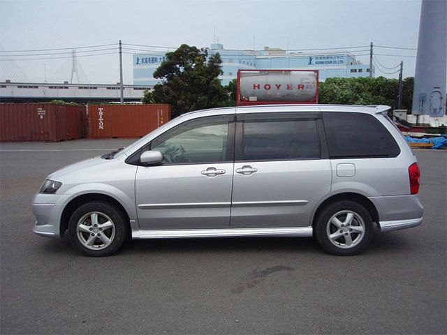 2003 Mazda MPV