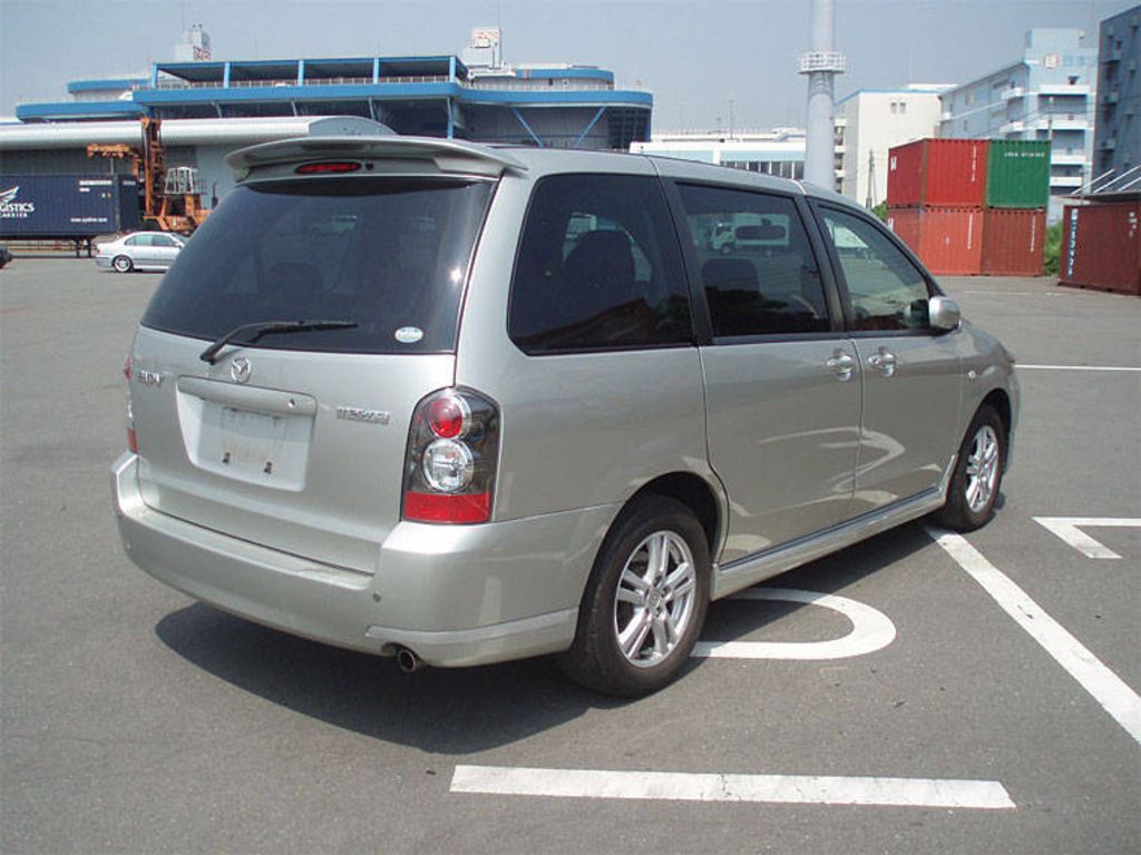 2003 Mazda MPV