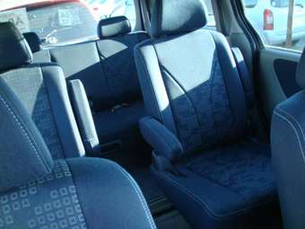 2003 Mazda MPV Wallpapers