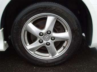 2003 Mazda MPV Wallpapers