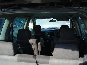 2003 Mazda MPV Photos