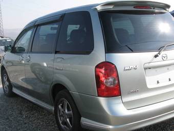 2003 Mazda MPV Photos