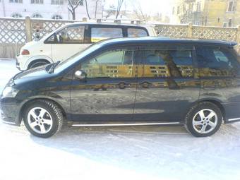 2003 Mazda MPV Photos