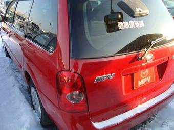 2003 Mazda MPV Images