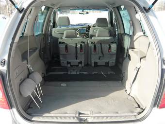 2003 Mazda MPV Pictures