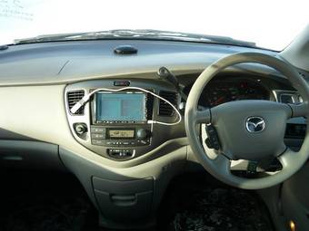 2003 Mazda MPV Images