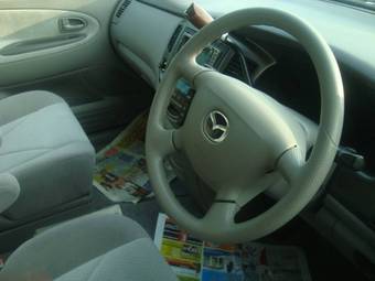 2003 Mazda MPV Images