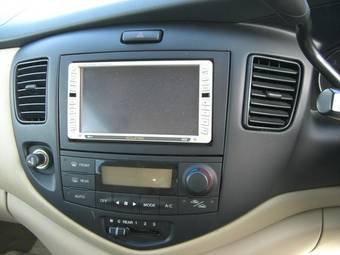 2003 Mazda MPV Pictures