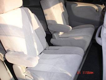 2003 Mazda MPV Images