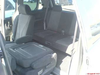 2003 Mazda MPV Photos