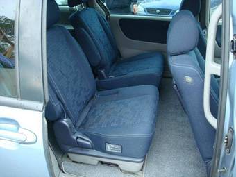 2003 Mazda MPV Pictures