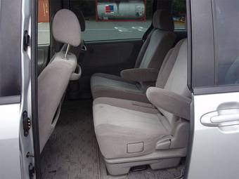 2003 Mazda MPV Pictures