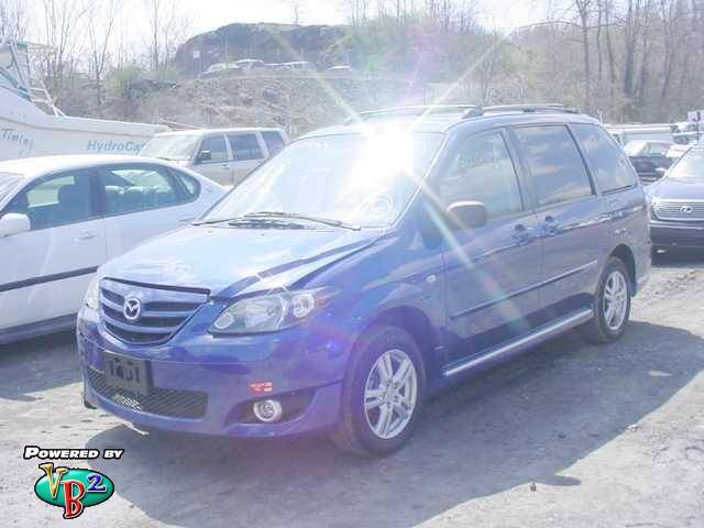 2004 Mazda MPV