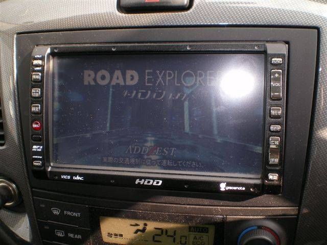 2004 Mazda MPV