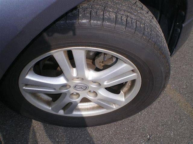 2004 Mazda MPV