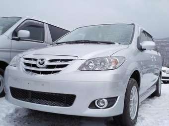 2004 Mazda MPV