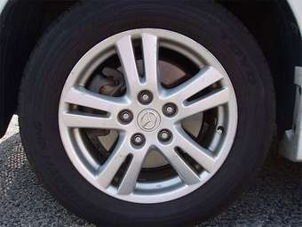 2004 Mazda MPV Pics