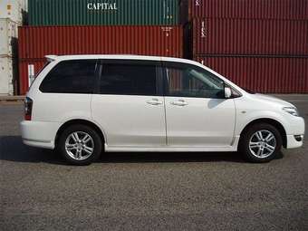 2004 Mazda MPV Photos
