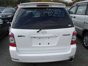 2004 Mazda MPV Pictures