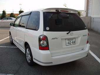 2004 Mazda MPV Pictures