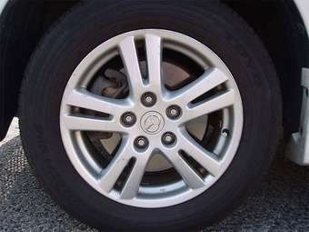 2004 Mazda MPV Photos