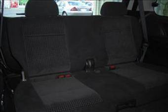 2004 Mazda MPV Images