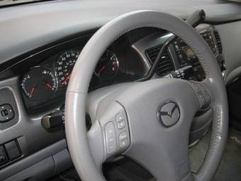 2004 Mazda MPV Pics