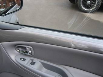 2004 Mazda MPV Pictures