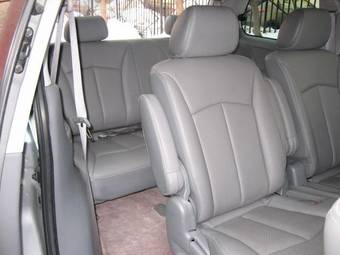 2004 Mazda MPV Images