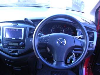 2004 Mazda MPV Images