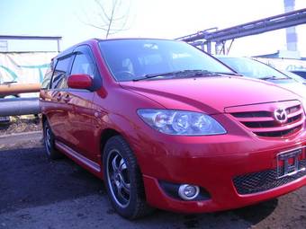 2004 Mazda MPV Photos