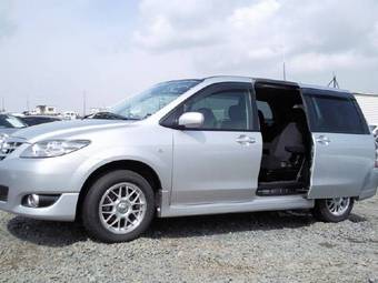 2004 Mazda MPV Photos