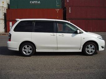 2004 Mazda MPV Photos