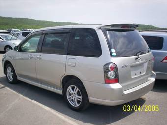 2004 Mazda MPV Images