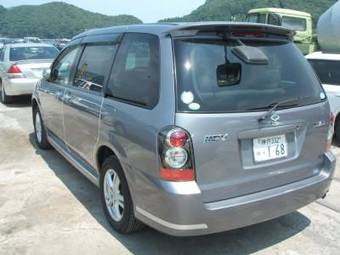 2004 Mazda MPV Photos