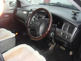 2004 Mazda MPV Photos