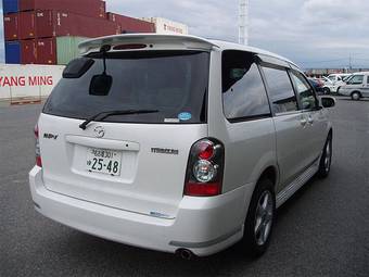 2004 Mazda MPV Images