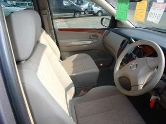 2005 Mazda MPV Pictures