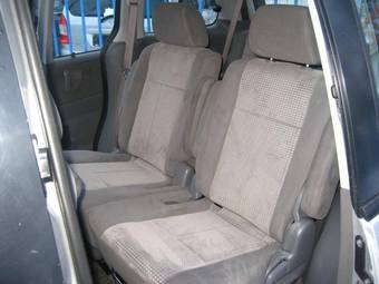 2005 Mazda MPV Pictures