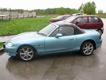 2000 Mazda MX-5 Pictures