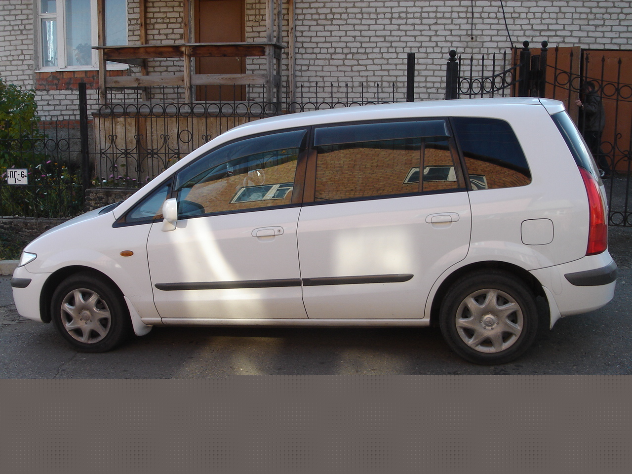 1999 Mazda Premacy