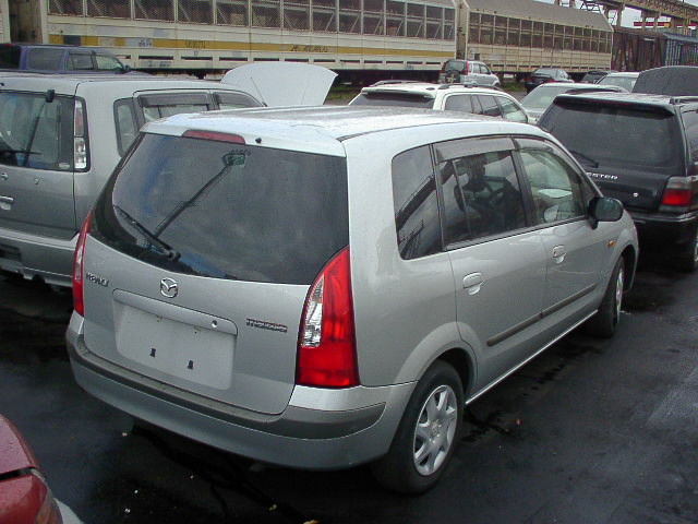1999 Mazda Premacy Pictures