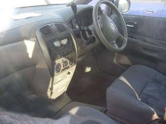 1999 Mazda Premacy Images